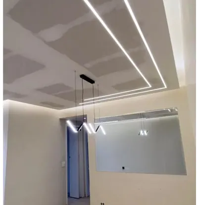 Forro de gesso com linhas de luz embutidas